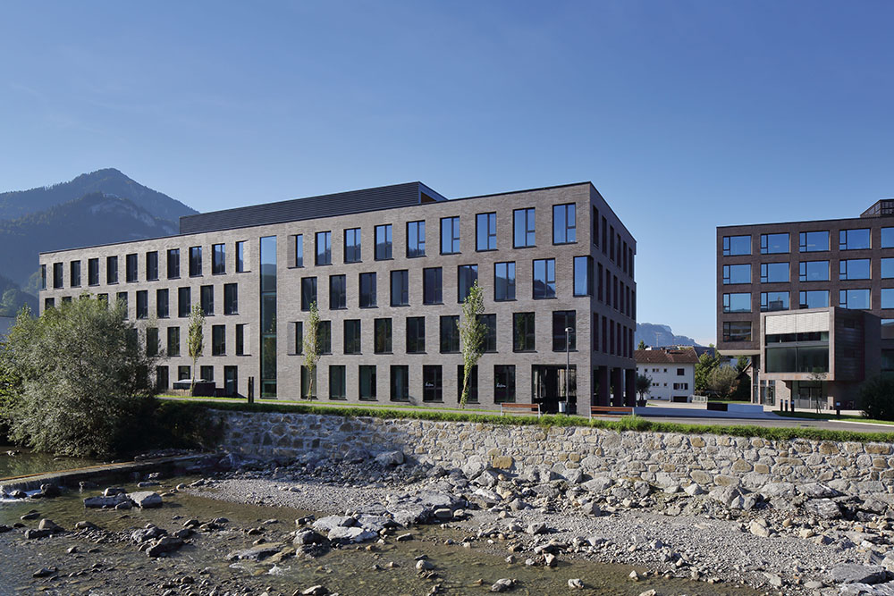 MLD-卡拉薇特-03鐵灰  7.1X24 實景