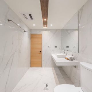 蒂爾崗石