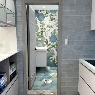 六本木-4高雅的-浴廁-六角磚