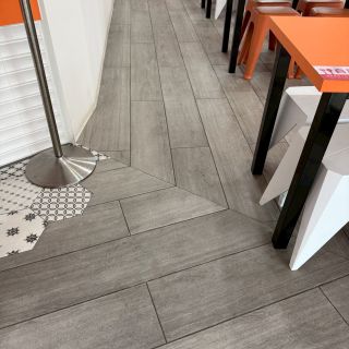 泰勒斯木紋01灰